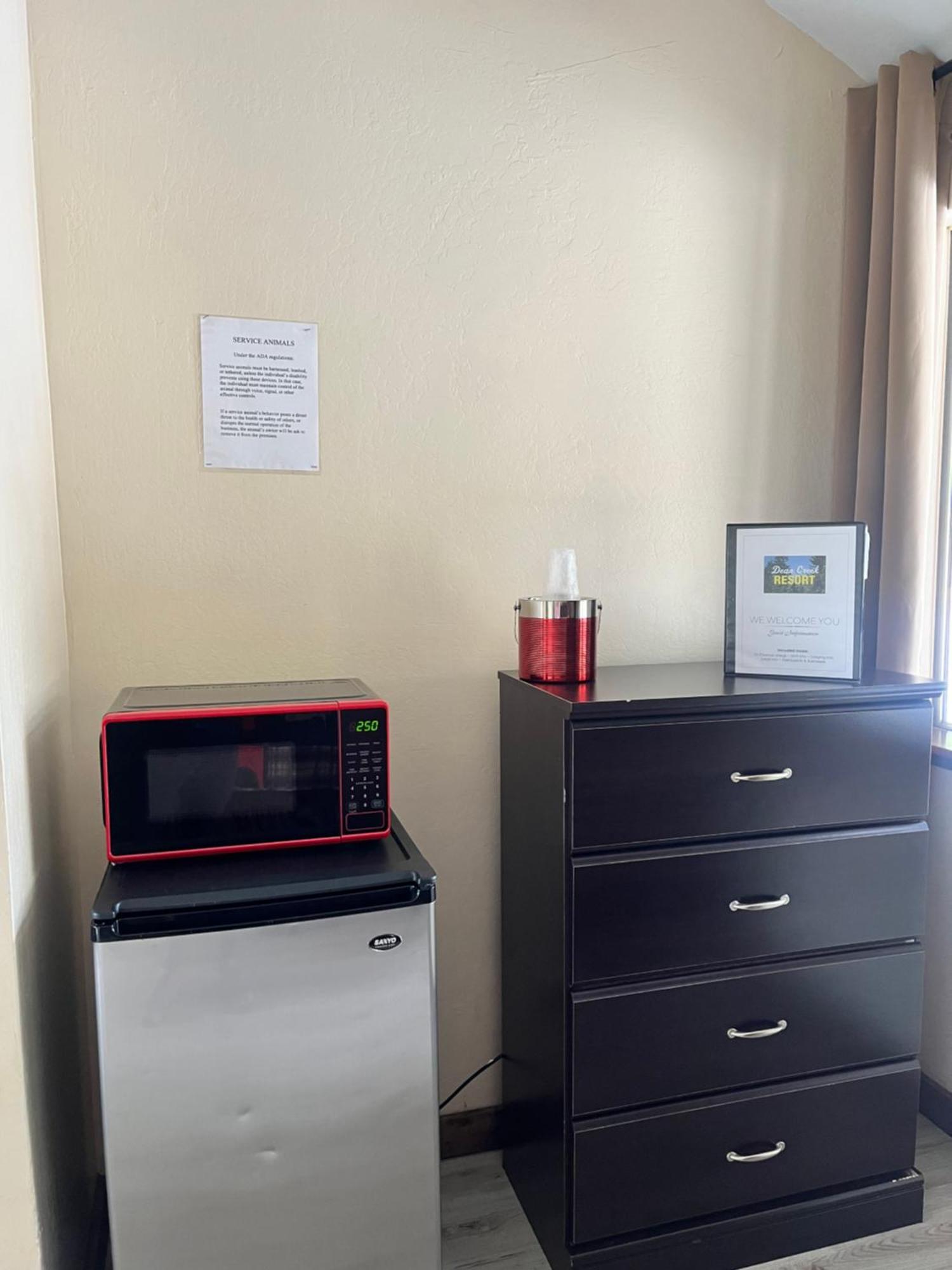 Dean Creek Resort Redway エクステリア 写真